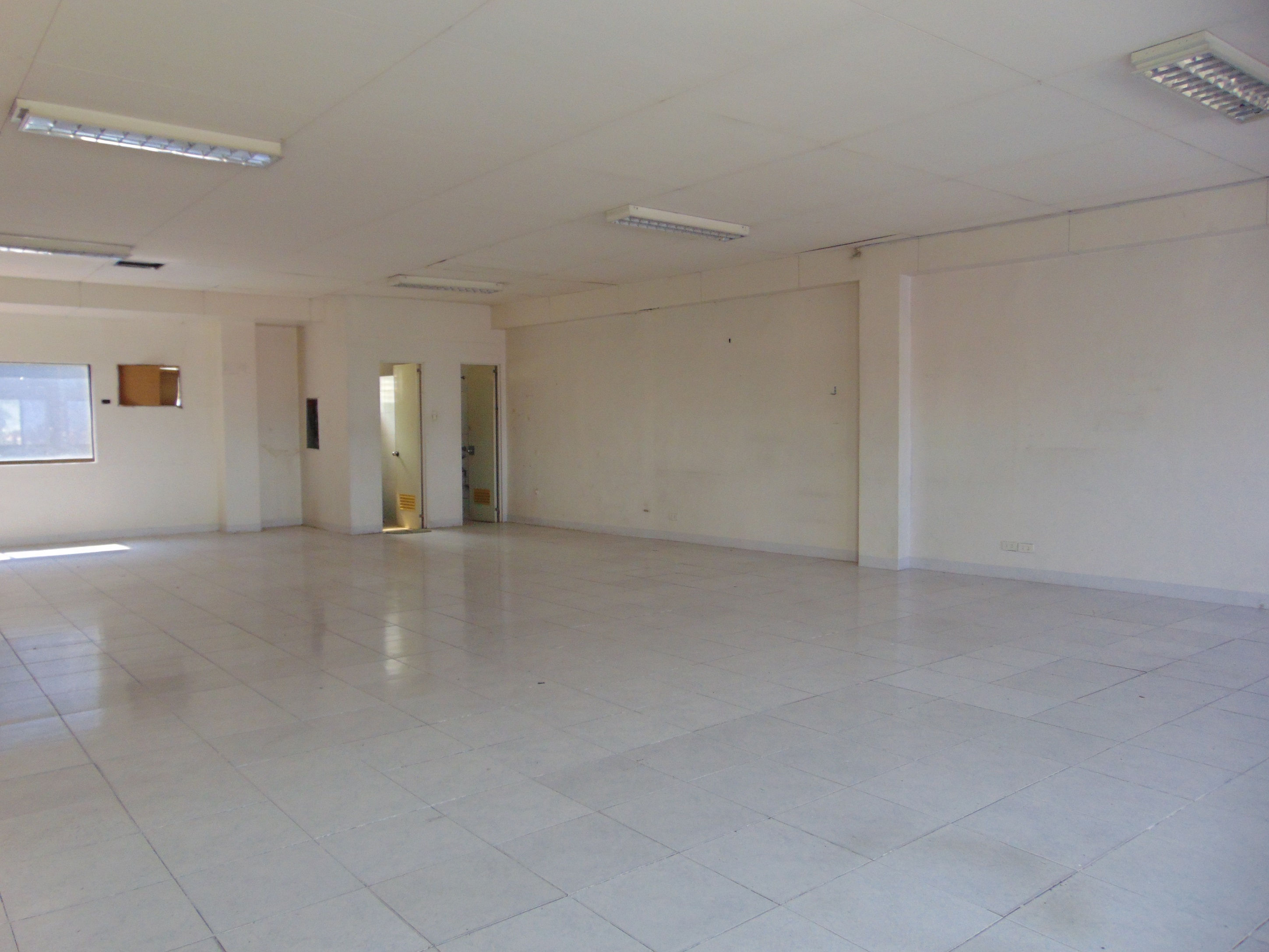 115-square-meters-office-space-located-in-mandaue-city-cebu