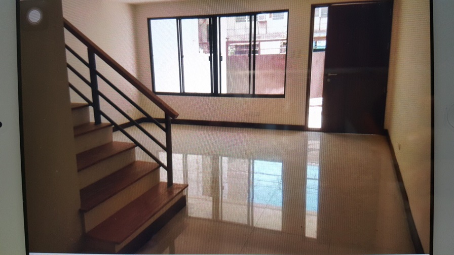 4-bedrooms-apartment-located-in-guadalupe-cebu-city