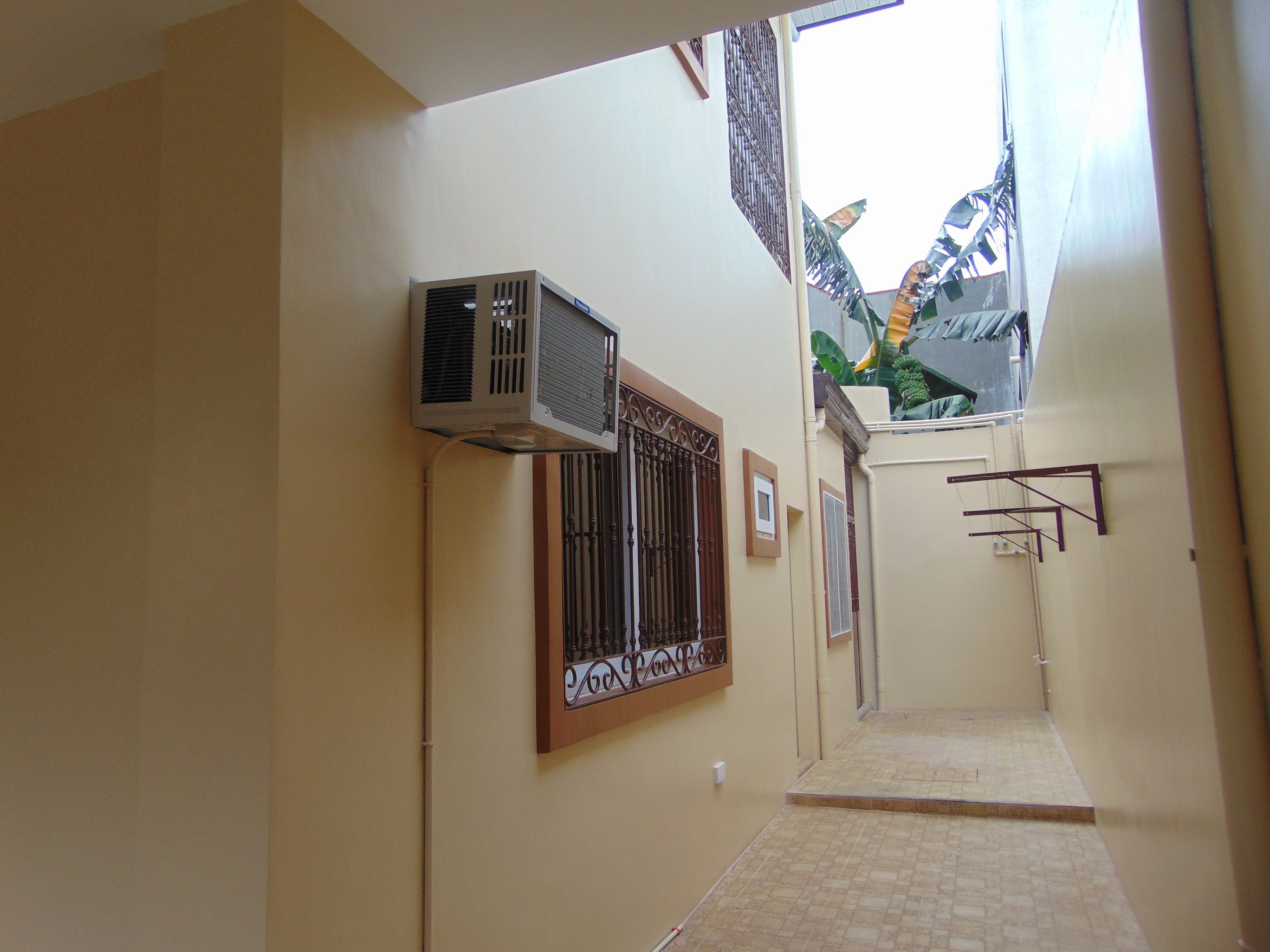 5-bedrooms-semi-furnished-duplex-house-located-in-mabolo