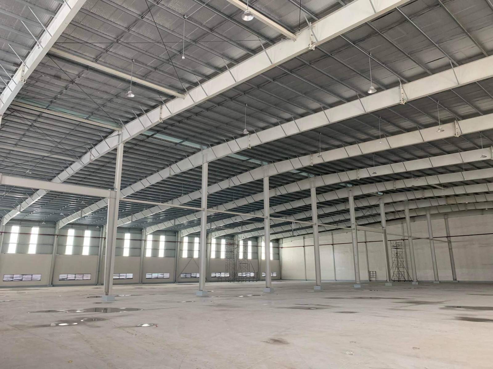 brand-new-warehouse-w-loading-bay-office-parking-area-in-industrial-park