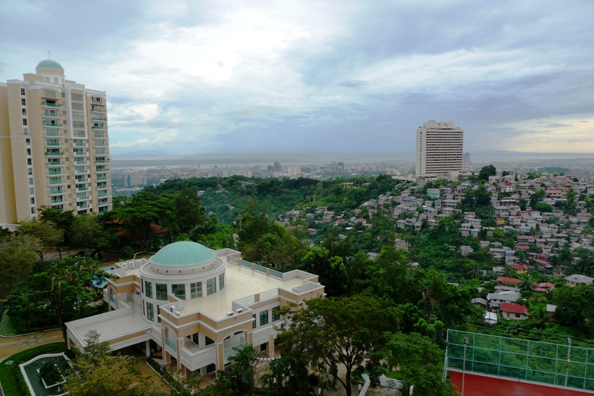 citylights-gardens-condominium-in-lahug-cebu-city-furnished-city-view