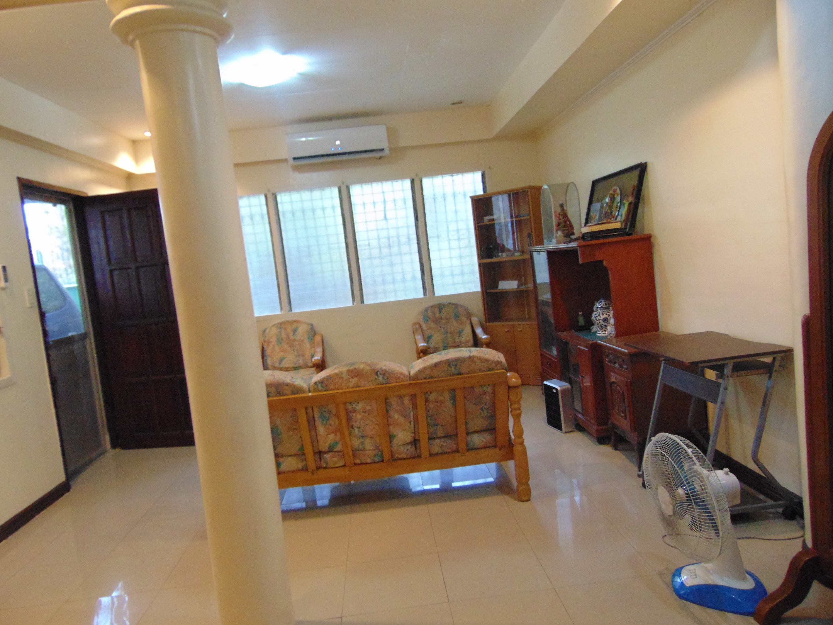 semi-furnished-house-with-3-bedrooms-in-mandaue-city-cebu