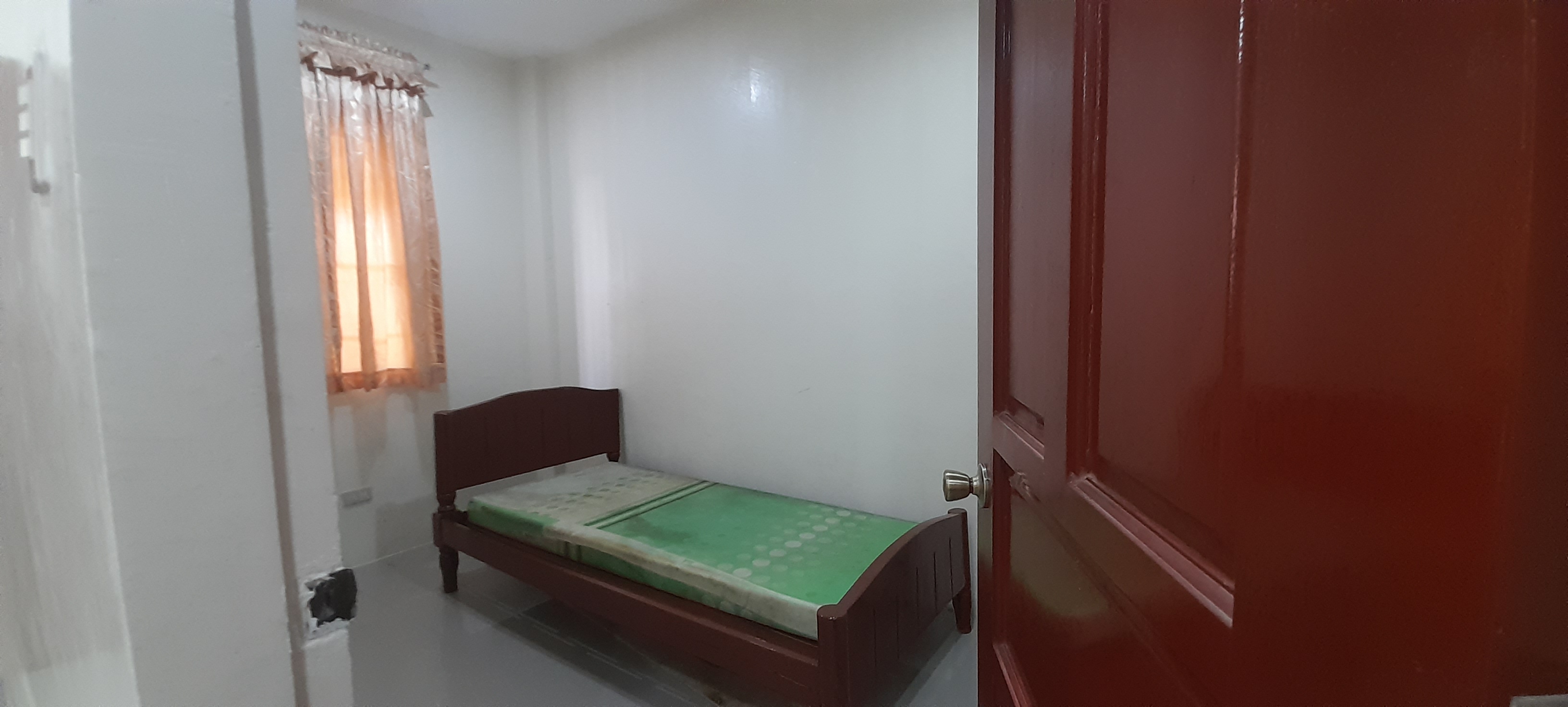 4-bedroom-and-semi-furnished-house-in-talamban-cebu-city