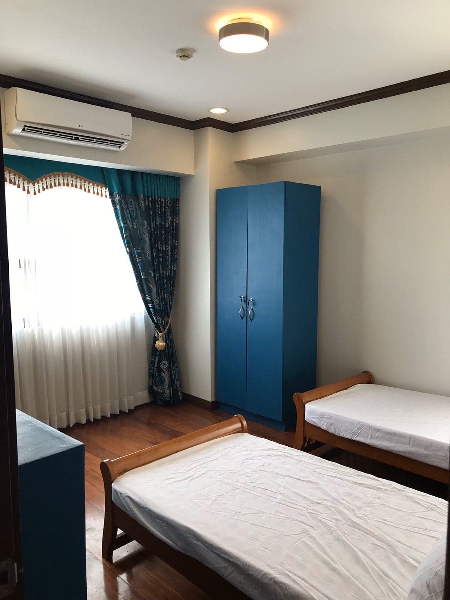 2-bedrooms-condominium-in-cebu-business-park-furnished