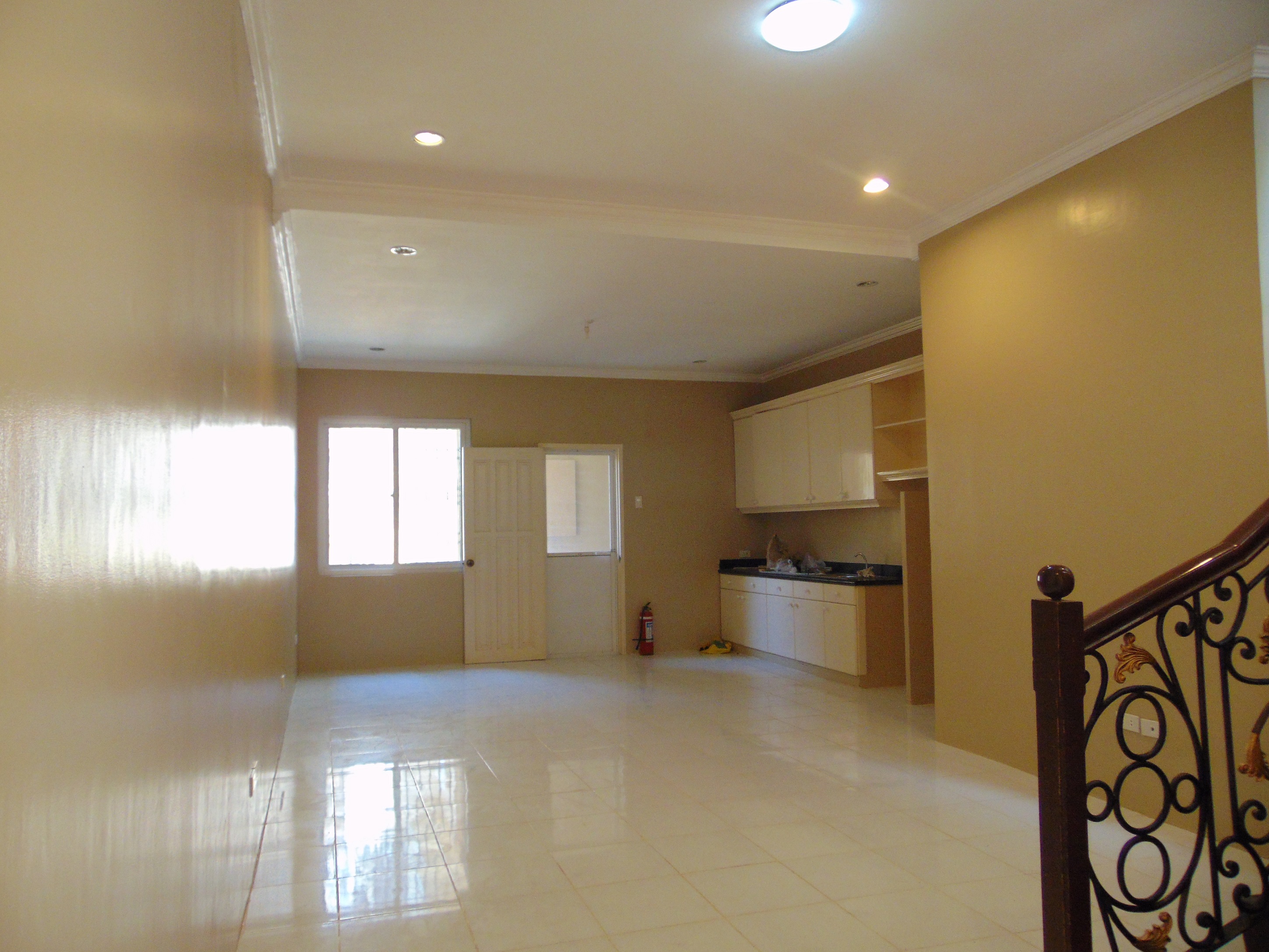 3-bedrooms-townhouse-located-in-mabolo-cebu-city-philippines