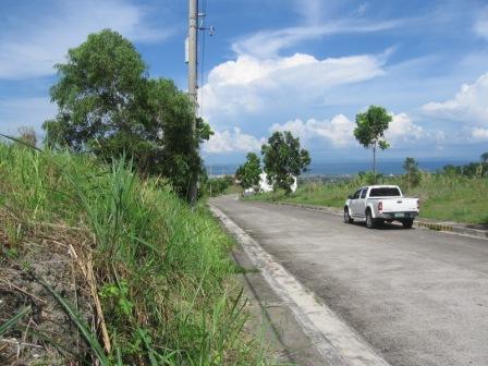 over-looking-lot-for-sale-in-pacific-heights-talisay-city-cebu