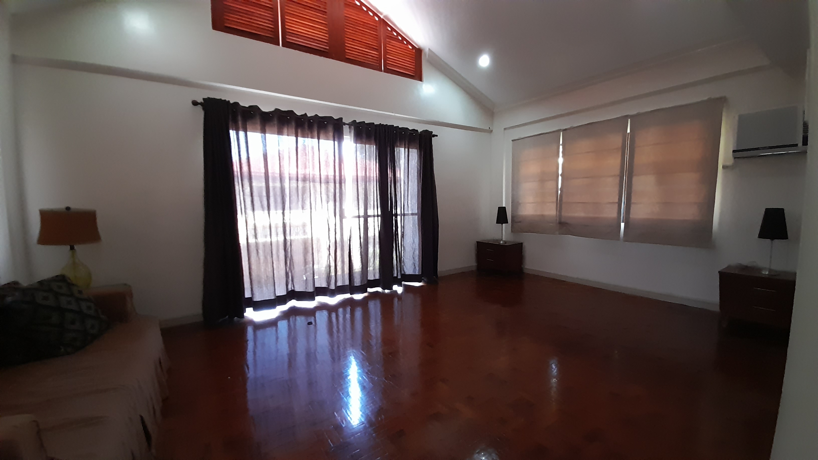semi-furnished-house-3-bedrooms-in-banilad-cebu-city