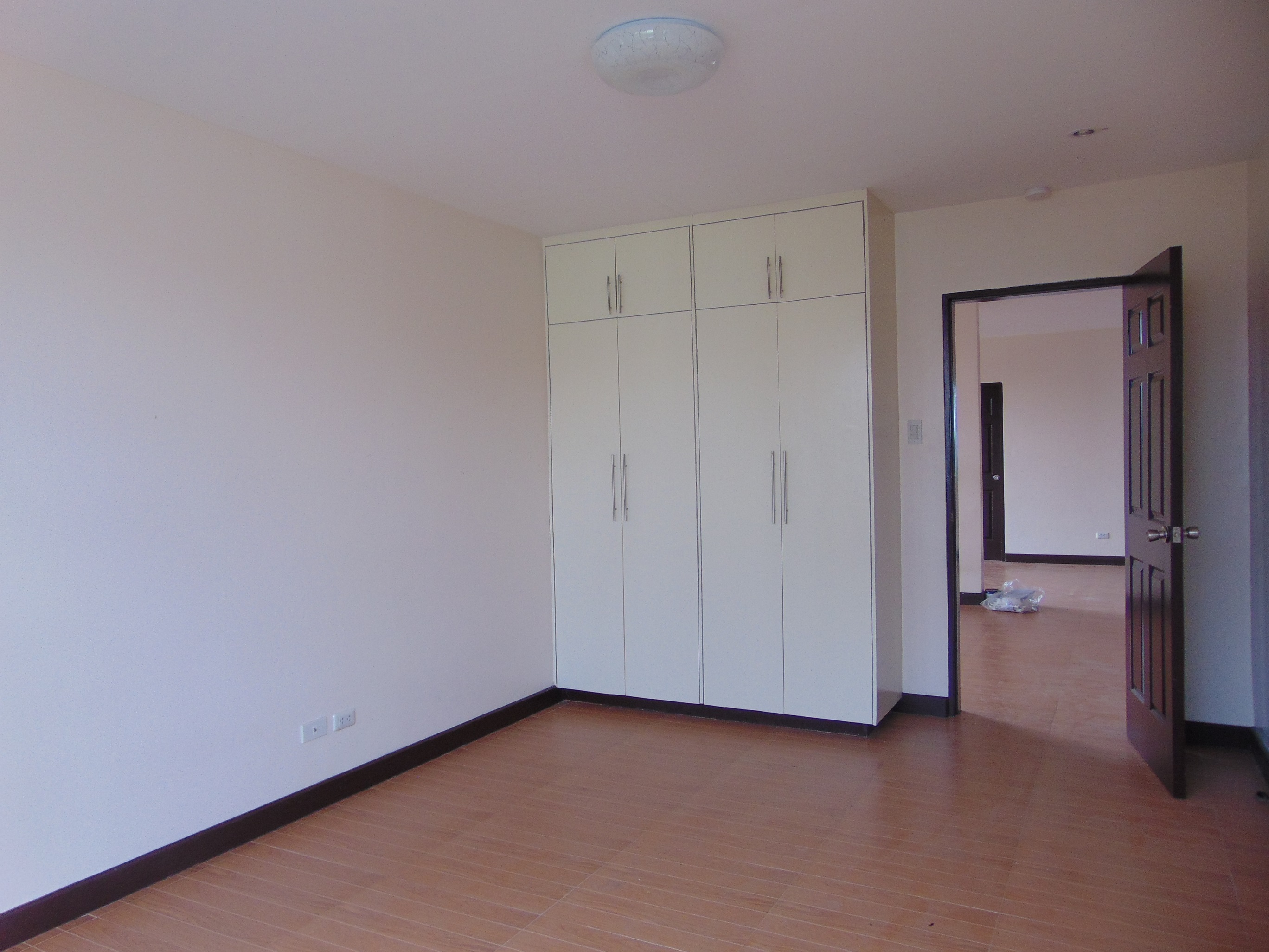 unfurnished-3-bedrooms-apartment-in-banawa-cebu-city