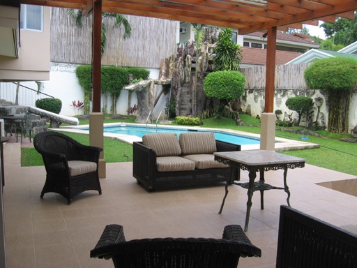 house-with-swimming-pool-located-in-banilad-cebu-city