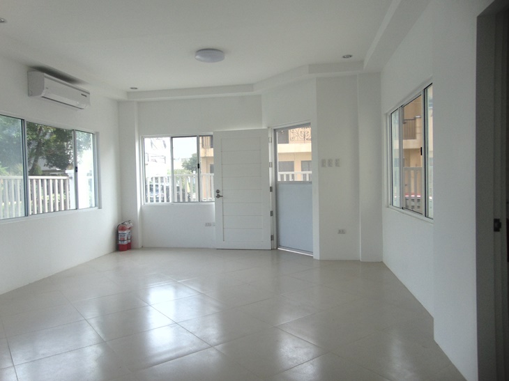 4 Bedroom House for Rent in Mandaue City Cebu Semi-Furnished 