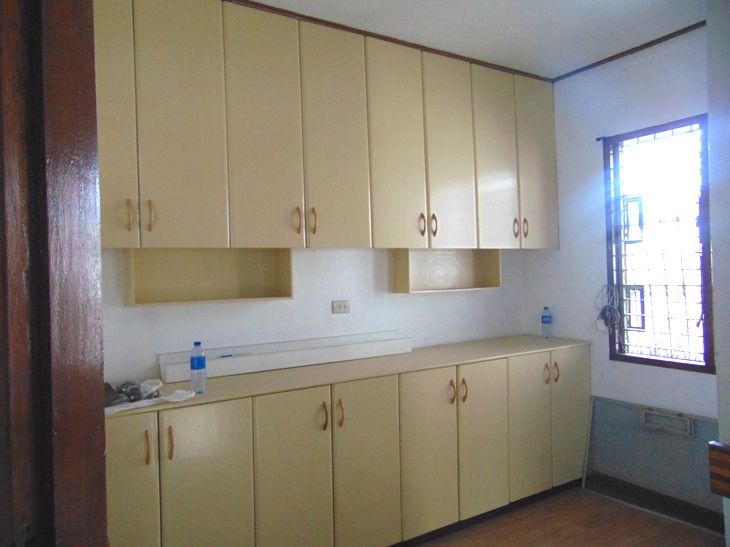 semi-furnished-3-bedrooms-apartment-in-banilad-cebu-city