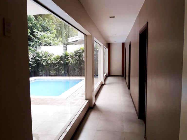 house-for-sale-4-bedrooms-with-swimming-pool-in-casuntingan-mandaue-city